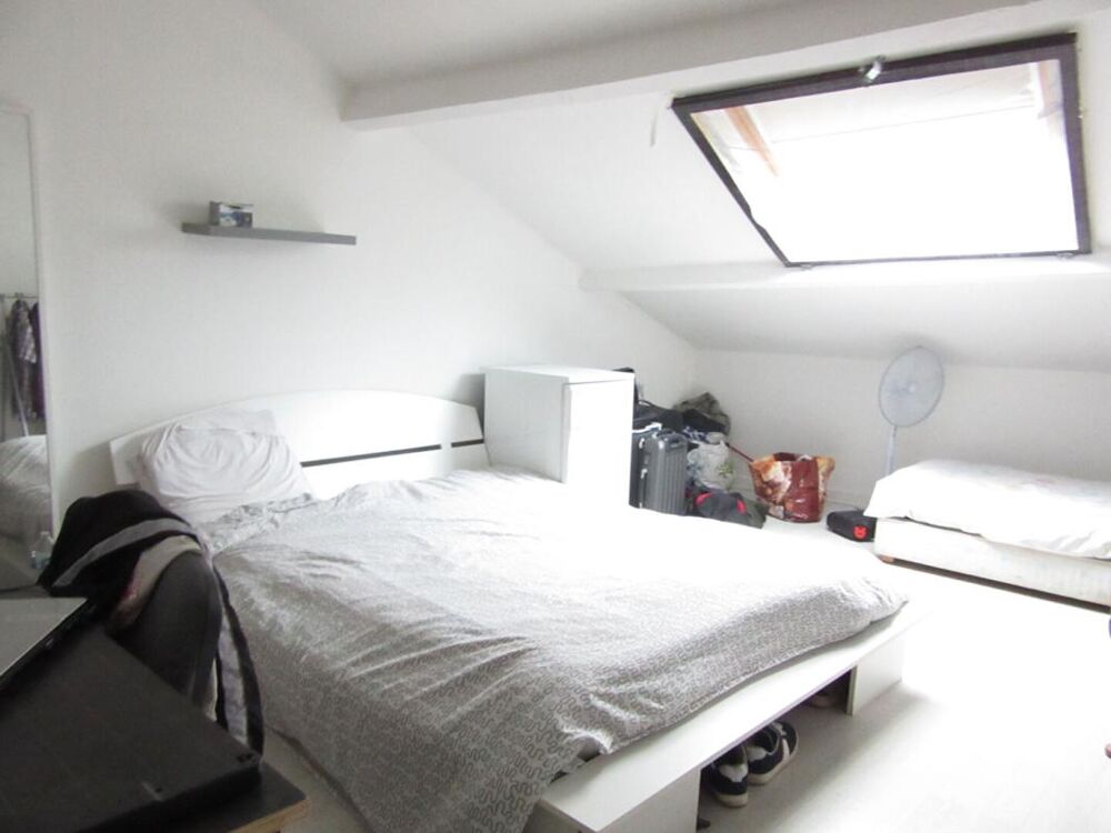 Vente Immeuble Immeuble  avec T3 terrasse, T2, local commercial, et deux garages dont 1 aménagé Bordeaux