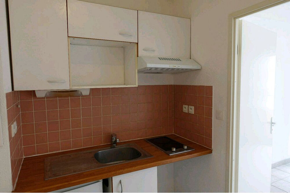 Location Appartement RAISINS / MATABIAU T1 parking et cave Toulouse