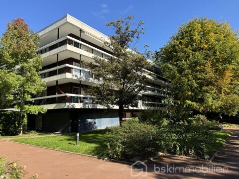   TRES BEL APPARTEMENT DE GRAND STANDING DANS UN ENVIRONNEMENT EXCEPTIONNEL ! Appartement - 6 pi�ce(s) - 197 m�