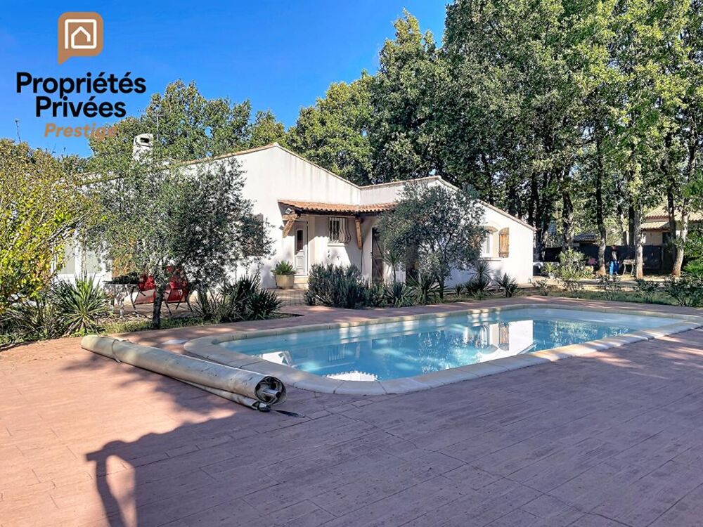 Vente Villa Villa 138 m², terrain plat 2 500 m², piscine et garage - Nans-les-Pins Nans les pins