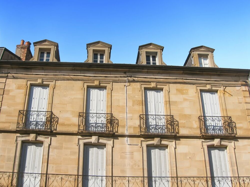 Maison à vendre à AUTUN avec studio et chambre PMR, cour, garage