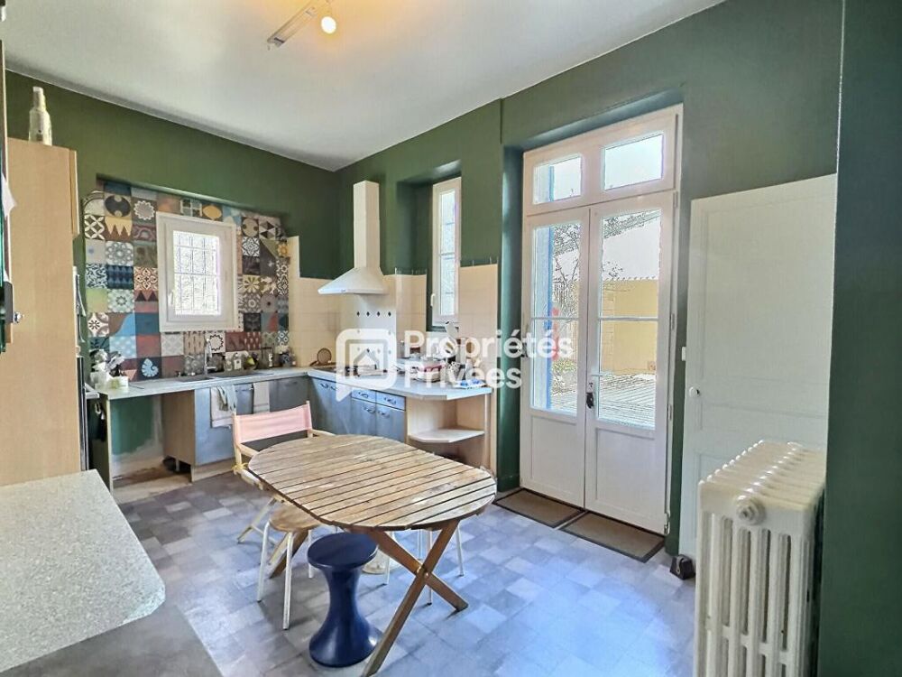 Vente Maison Maison de ville T8 d'env. 236 m2 avec 6 ch, piscine chauffée et garage sur PERIGUEUX (24000) Perigueux