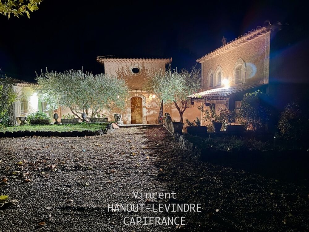 Maison à vendre 11 pièces SALERNES (83)