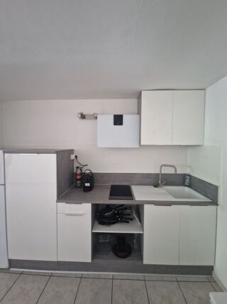 Appartement à louer 2 pièces 55 m²