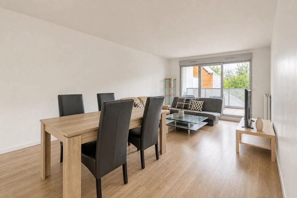 Appartement de 5 pièces de 100 m² situé à Bobigny