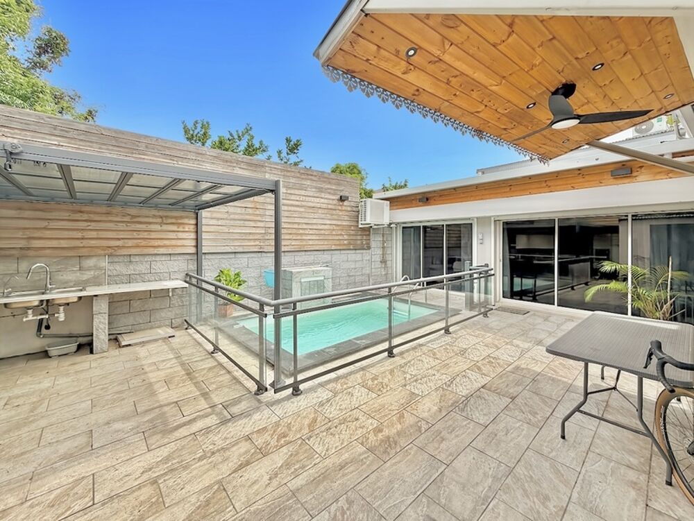 À VENDRE SAINT LOUIS (974)  Belle Villa T8 avec piscine  centre-ville