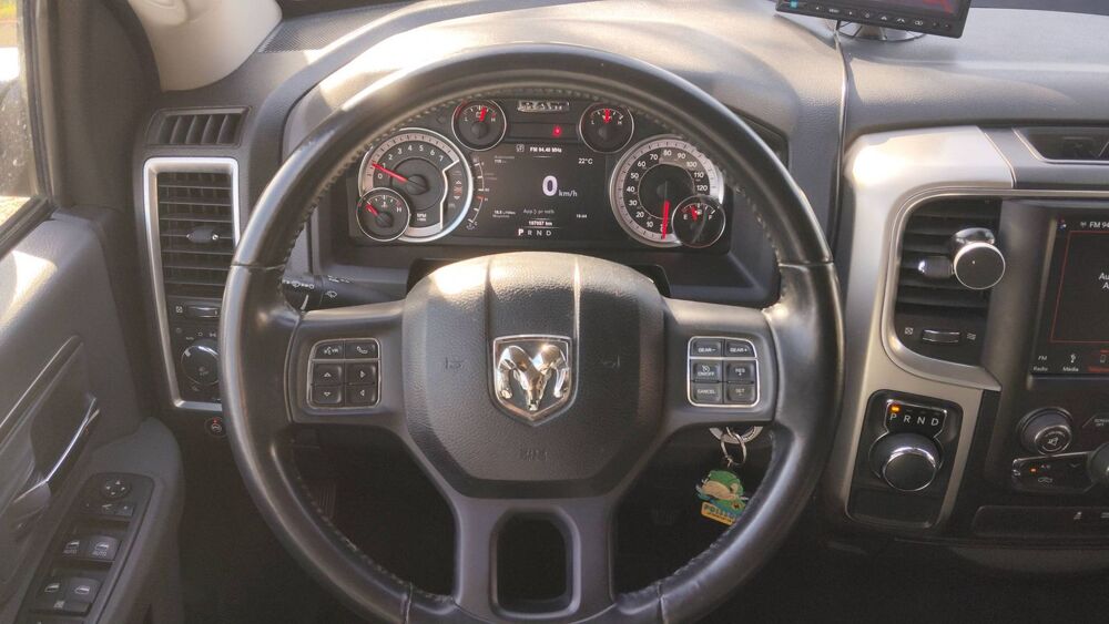 RAM 1500 5.7 V8 HEMI 400 4X2 BVA9 Extra Long Base - Automatique 2018 occasion 22400 Lamballe Armor