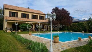  Maison � vendre 6 pi�ces 215 m�