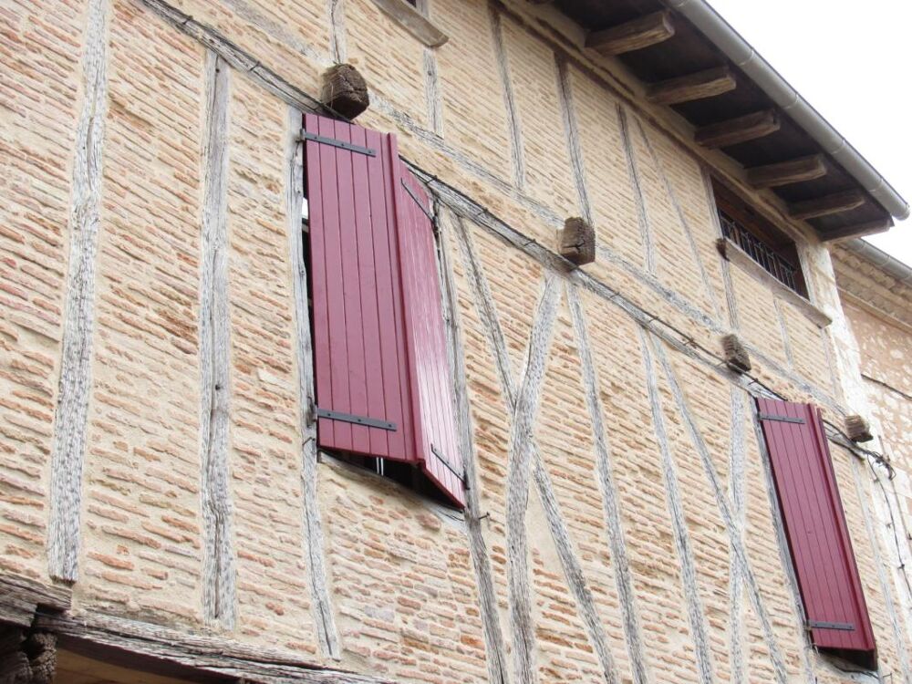 Vente Maison GRANDE MAISON MEDIEVALE  DE VILLAGE ENTIEREMENT RENOVEE DPE EN B AVEC UNE PETITE MAISON QUI SERT DE GARAGE   290000€ Castelnau de montmiral