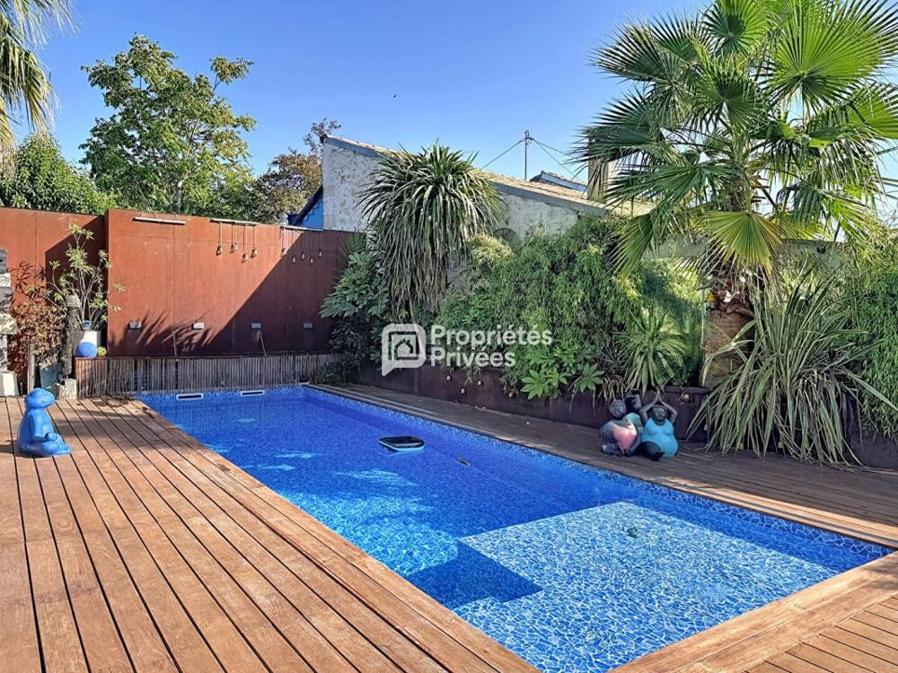 BORDEAUX MAISON EN PIERRE RÉNOVÉE 345 M² 5 CHAMBRES PISCINE JARDIN PAYSAGER DE PLUS DE 1 500 M²