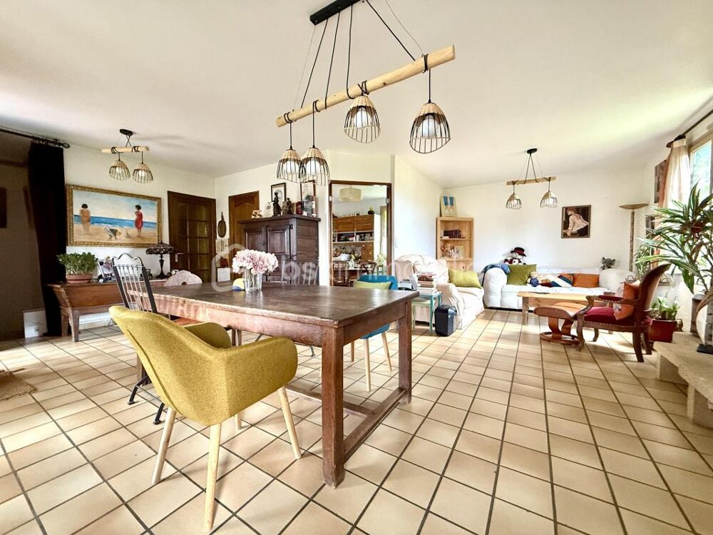 Vente Maison PUSIGNAN - Maison familiale hors lotissement avec fort potentiel Pusignan