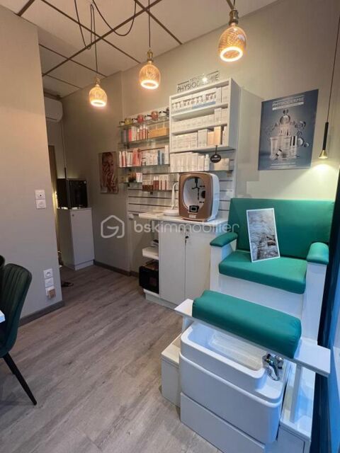 ? &Agrave; Vendre � Institut d'Esth&eacute;tique Neuf � Saint-Denis Centre-Ville 69900 97400 Saint denis