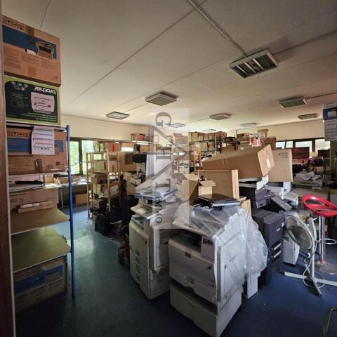 EXCLUSIVITE UN LOCAL D'ACTIVITE DE 350m&sup2; / 660 000€ 660000 94470 Boissy saint leger