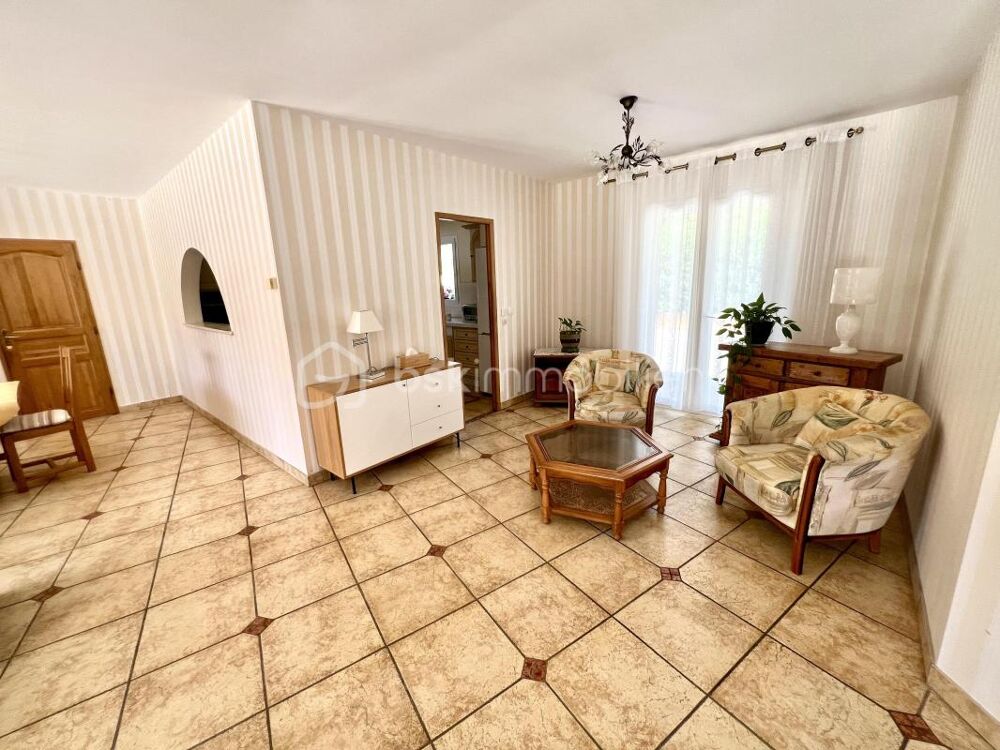 Vente Maison La Motte (83920) - Villa de plain pied - 4 Chambres - Piscine La motte