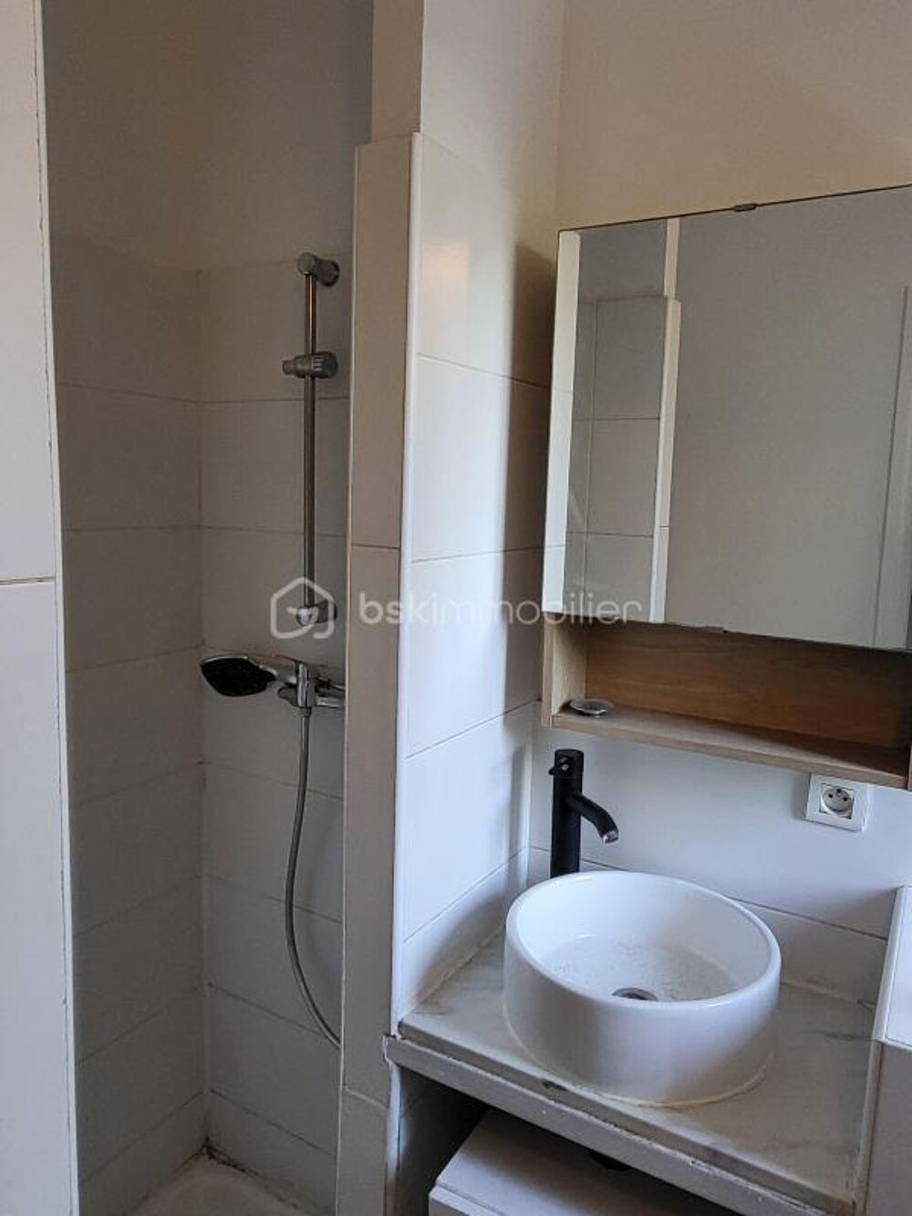 Charamant appartement entiérement refait