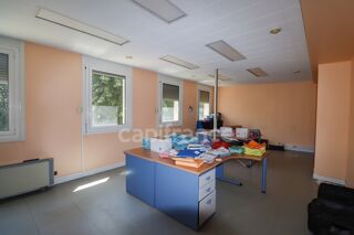  Immeuble  vendre 1 pice 170 m