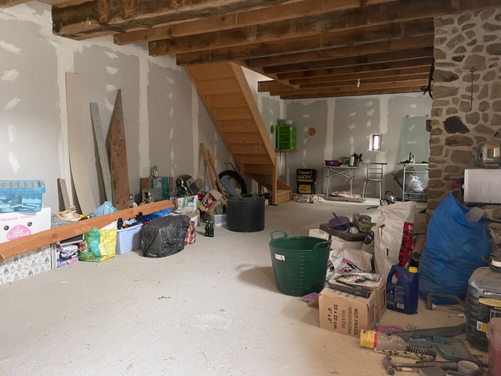 Vente Maison Maison en pierre de 82m2 à finir de rénover et jardin de 620m2 Fursac