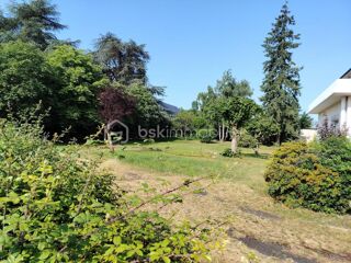  Immeuble � vendre 15 + pi�ces 486 m�