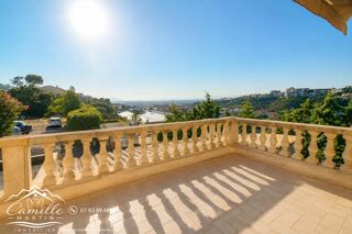 Vente Immeuble Ensemble de 2 immeubles comprenant 7 appartements sur terrain de 2362m² Saint raphael