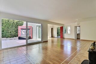  Maison � vendre 9 pi�ces 230 m�