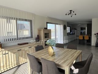  Maison à vendre 6 pièces 197 m²
