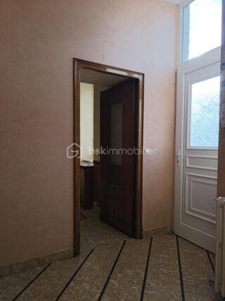  Immeuble � vendre 10 pi�ces 228 m�