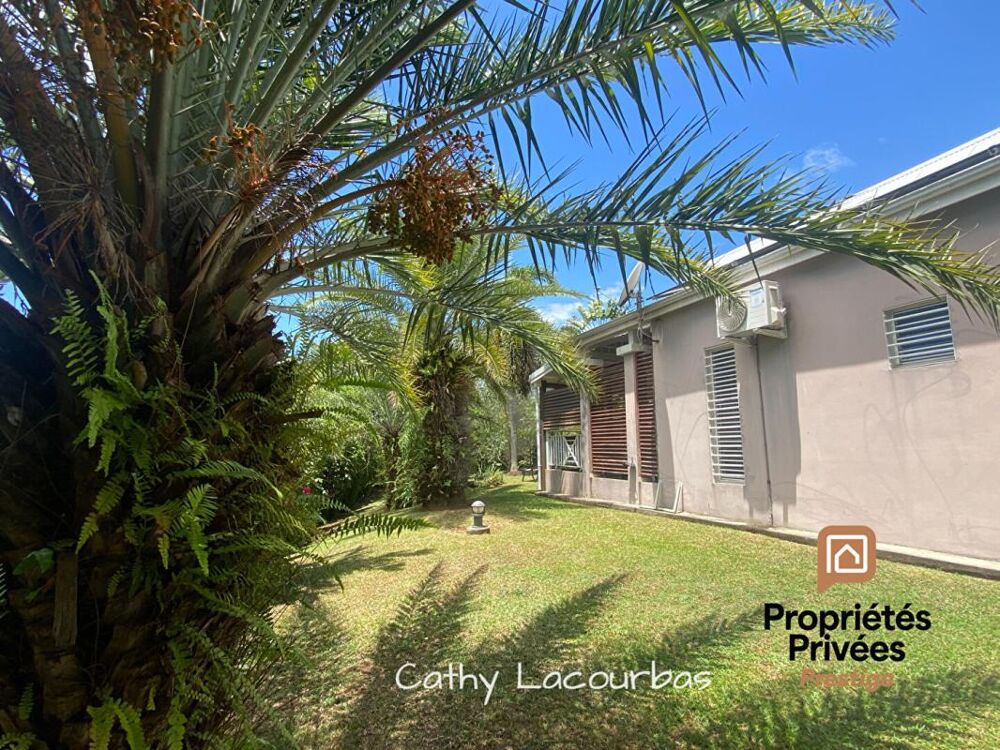 Vente Villa Villa d'architecte , piscine et jardin paysager - Baie Mahault Baie mahault