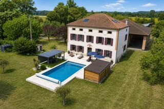  Maison à vendre 9 pièces 319 m²
