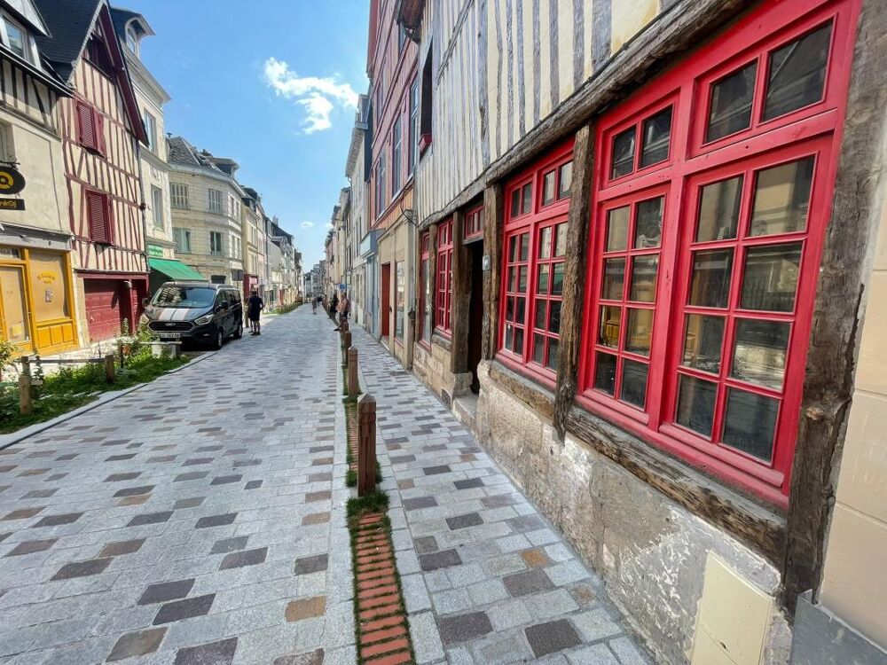   À VENDRE - Local commercial exceptionnel 