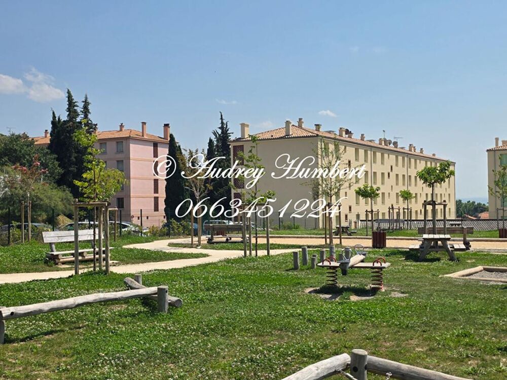 EXCLUSIVITE, MANOSQUE, BEL APPARTEMENT avec balcon, loggia et vue dégagée, 3/4 pièces de 67 m2 quartier et vue Mont d'Or
