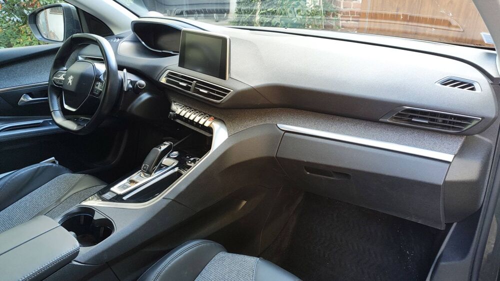 3008 II 1.6 THP 165 EAT6 Allure Business - Automatique 2018 occasion 94220 Charenton Le Pont