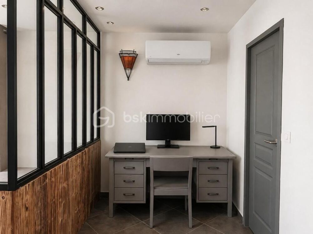 Vente Maison Ensemble immobilier composé d'une habitation R+1 de Type 3 de 138,60 m² habitables et d'un atelier de 121 m² Frontignan