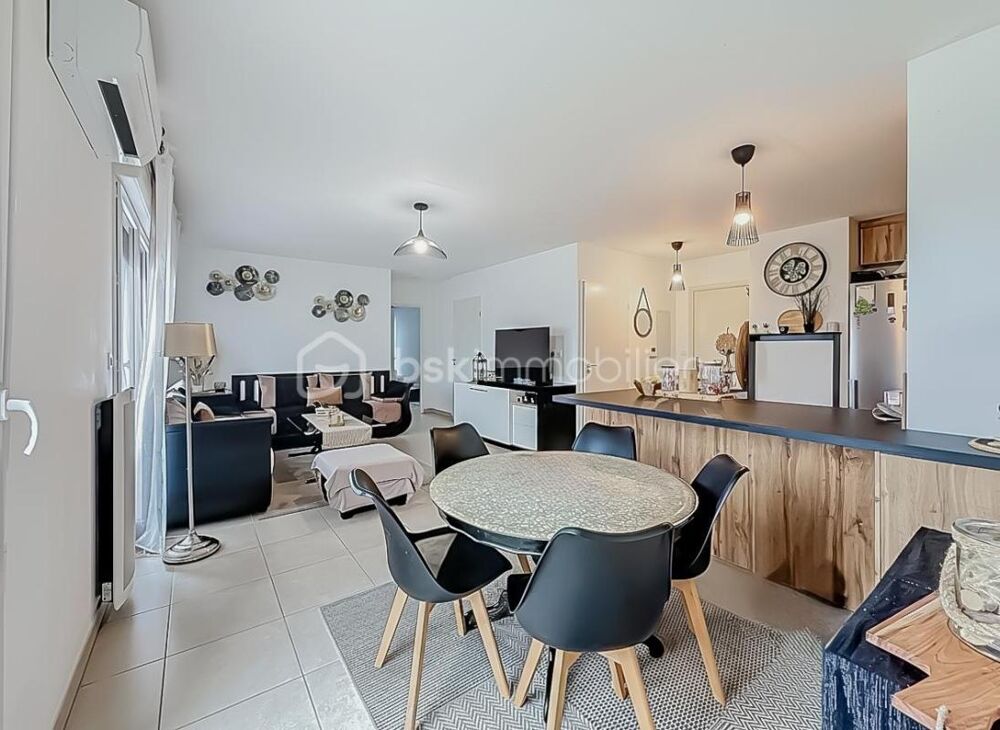 Vente Appartement *** APPARTEMENT T4 DE 70 M² - DERNIER ÉTAGE AVEC PARKINGS - MONTPELLIER ( PAS DU LOUP ) Montpellier