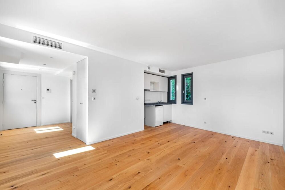 Appartement 2 pièces 48 m² · à Antibes · 48 m² · 256 000 €