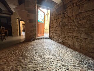 Vente Maison Maison de bourg à vendre 4 pièces env 211m² EXCIDEUIL (24)patio et jardin Excideuil