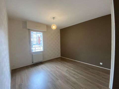  Appartement � louer 4 pi�ces 77 m�