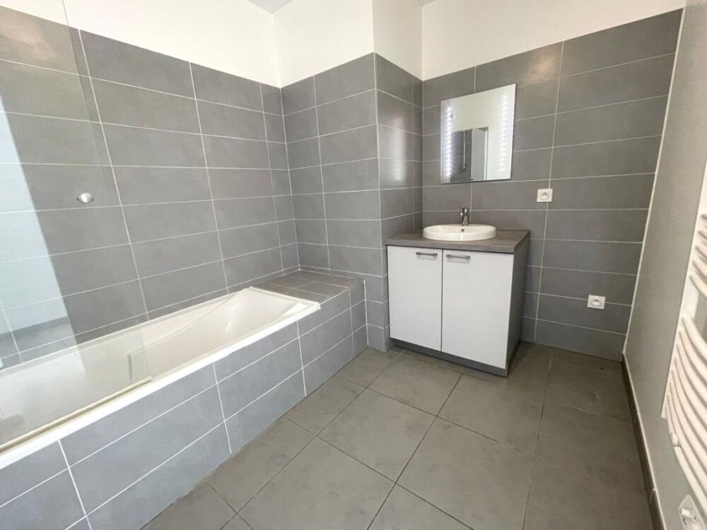 Location Appartement T2 avec terrasse et parking à MONTPELLIER Montpellier