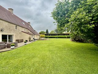  Proprit/chteau  vendre 15 + pices 370 m