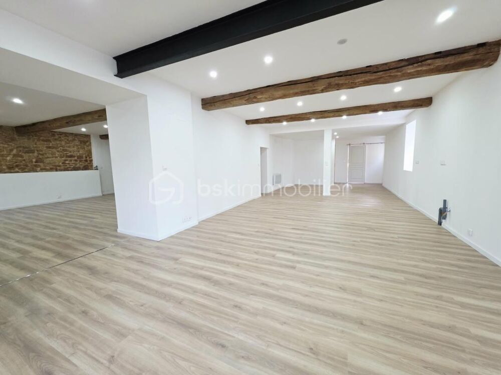 ? Maison de campagne rénovée  345 m²  Vaux-Villaine (08)