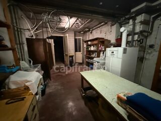  Immeuble à vendre 7 pièces 142 m²