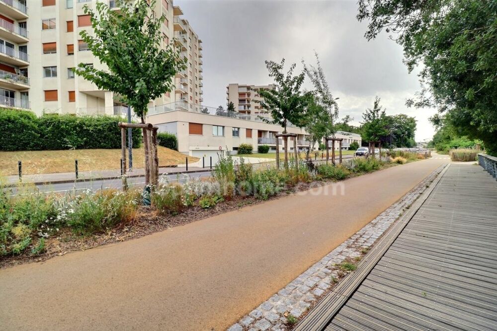 Vente Parking/Garage Place de parking aux portes de Nantes Saint sebastien sur loire