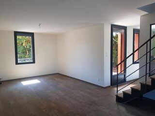  Maison à louer 4 pièces 107 m²