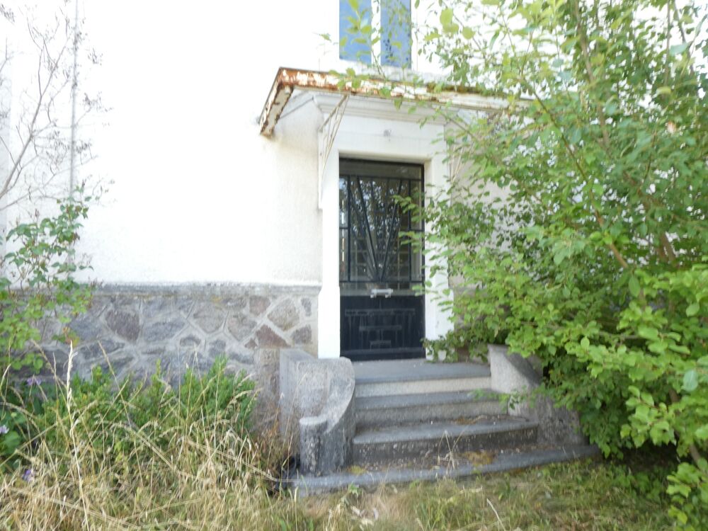 Vente Maison LE THILLOT (88)Maison bourgeoise de caractère à rénover de 280 m²sur trois niveaux, terrain 1000 m²+ garage Le thillot