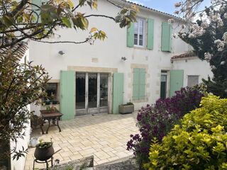  Maison à vendre 10 pièces 235 m²