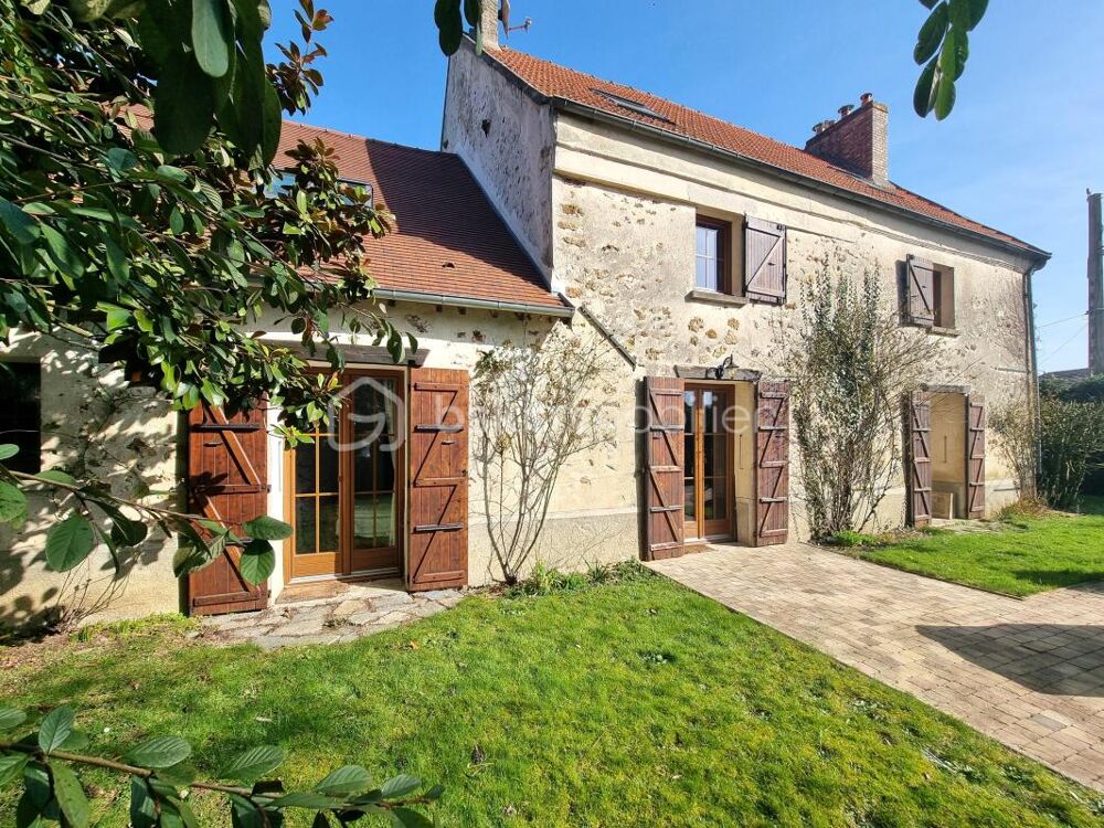 MAISON EN PIERRE_ 5 CHAMBRES_ PISCINE ET GARAGE !!!