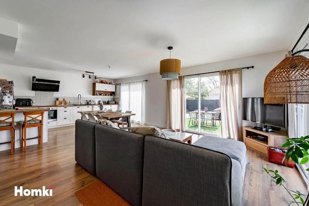 Vente Maison Maison/Villa T4 de 100 m² à Arsac 33460 Arsac