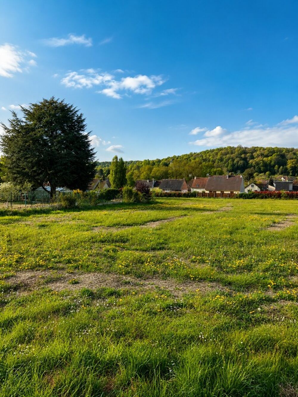 Vente Terrain UN ÉCRIN DE VERDURE POUR CONSTRUIRE LA MAISON DE VOS RÊVES – RARE À NOINTEL Nointel