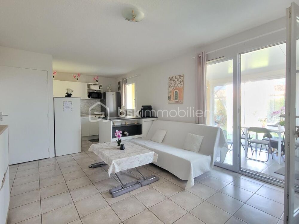 Pavillon T3 de 54 M² + 15 m² de vérenda + grand jardin dans une résidence sécurisée avec pisicine, entre Colombiers et Béziers