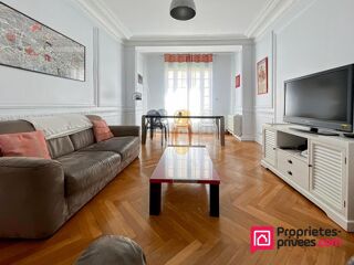  Appartement  vendre 5 pices 135 m Nice