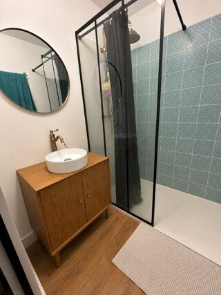  Appartement à louer 3 pièces 65 m²
